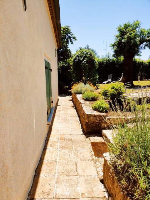 Gite La Petite Longere Septfonds Exterior photo